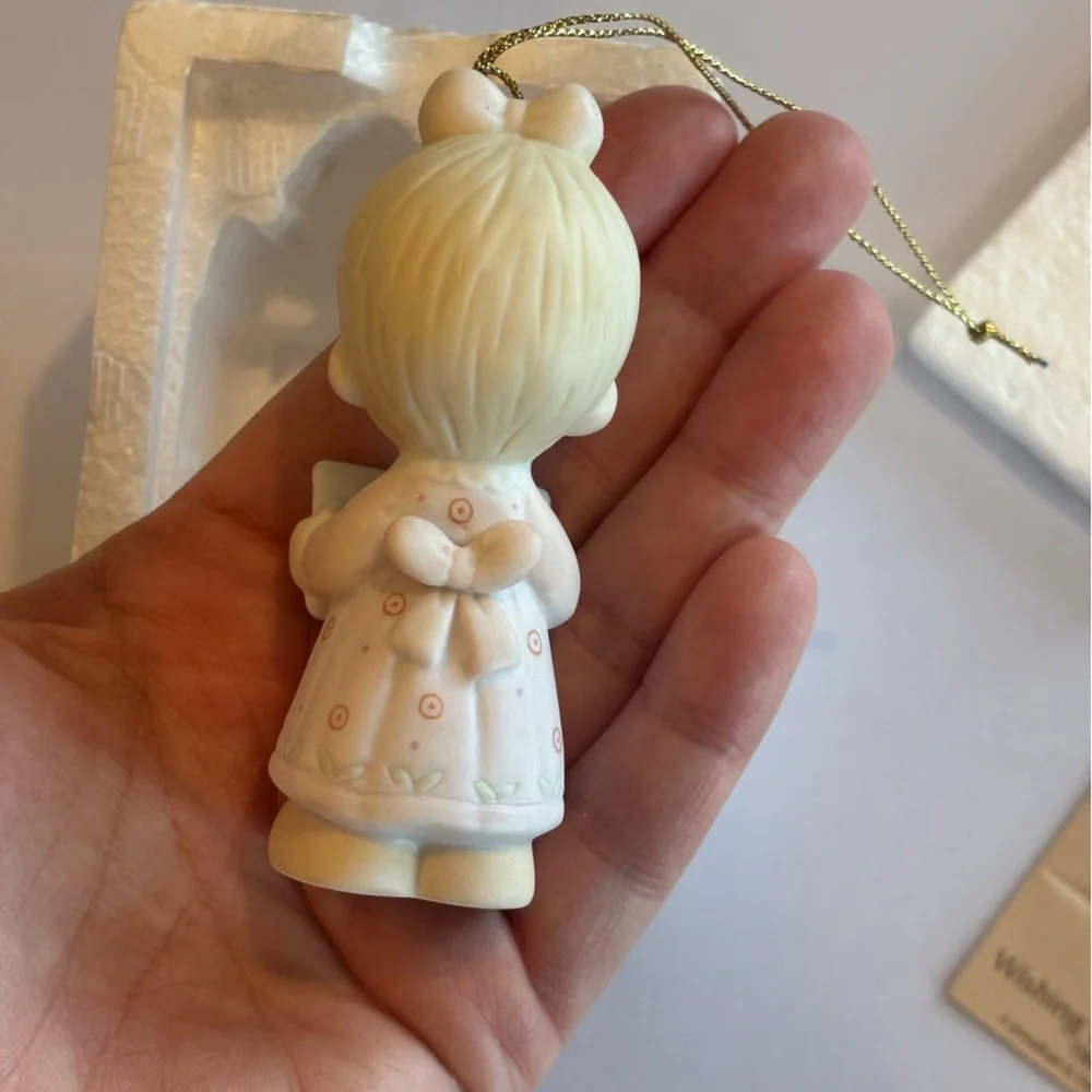 VINTAGE PRECIOUS MOMENTS Christmas Ornament Christmas Wish 1984‎ NIB